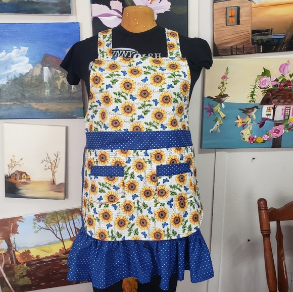 Handmade Kitchen Apron - Picture 2 of 6